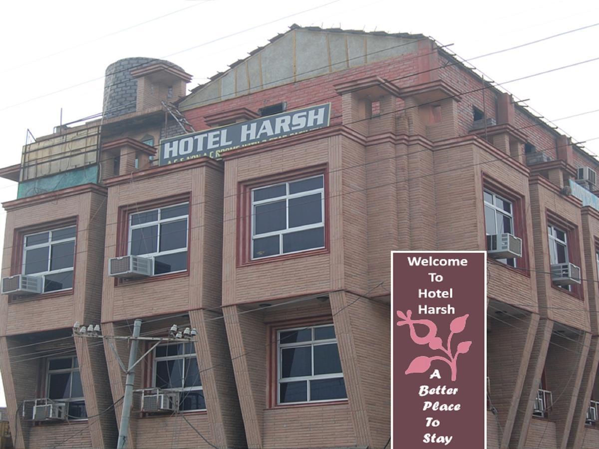 Harsh Hotel Suratgarh Luaran gambar